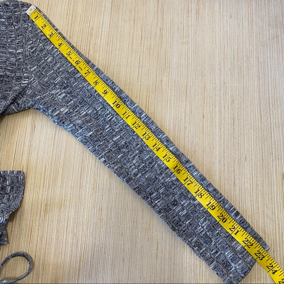 ROXY Junior's Cloudy Days Top Black Size Medium KTE1 - Picture 8 of 11